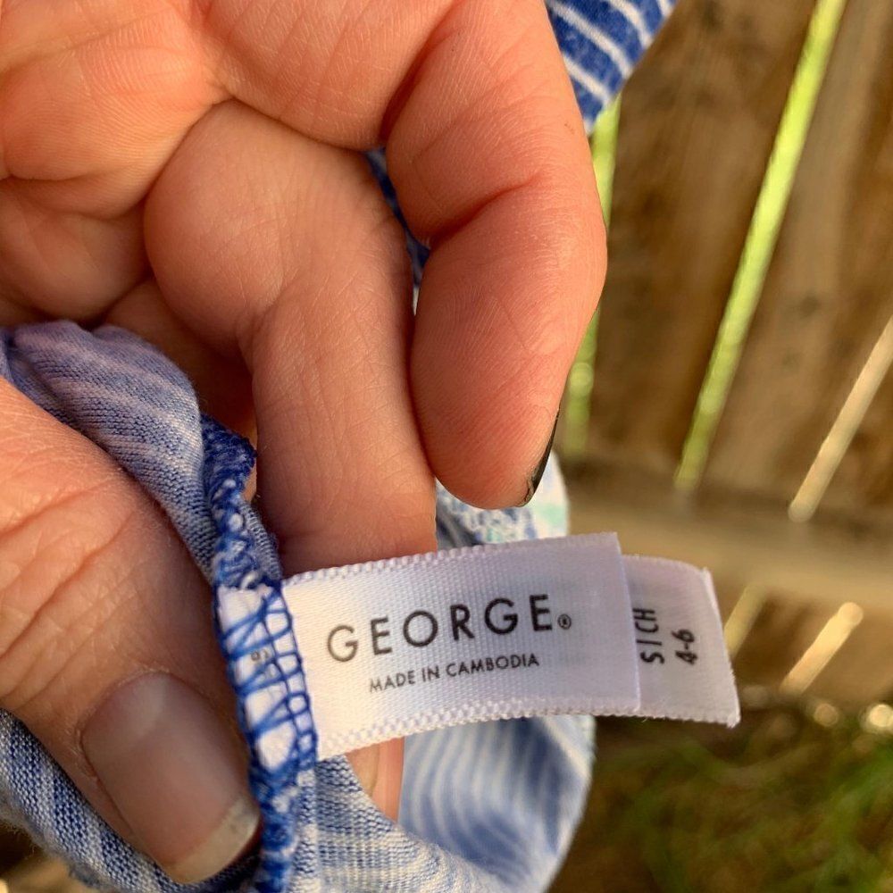George short sleeve Vneck shirt size small - Picture 5 of 9